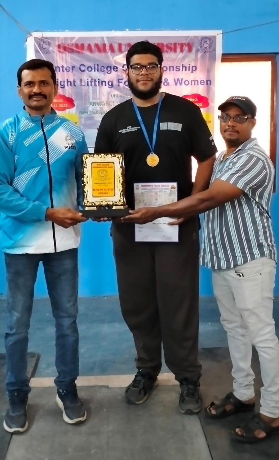 Osmania University Inter College Tournament Weightlifting Championship (M) 2023-24 held at Prof. Jay Shankar Indoor Stadium, Lalapet, Hyderabad on 28-11-2023.
Muffakham Jah College of Engineering & Technology Student's performed very well and won 2 Silver medals 🥈🥈 

Mohammad Ismail CSE 2nd Yr. (Wt. C 96)
Mohammad Saif AI/ML 3rd Yr.
(Wt. C 109+)